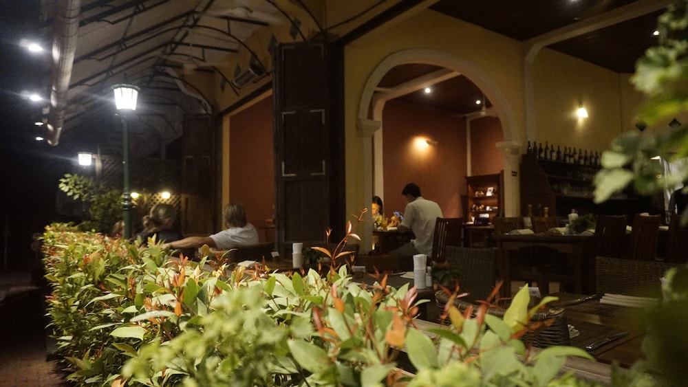 Wisdom Laos Hotel