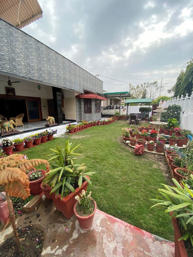Samar Niwas Dehradun