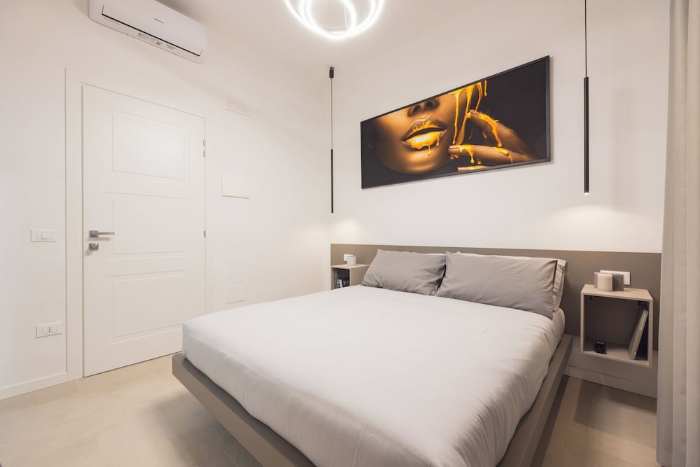 Luxury Station Suite