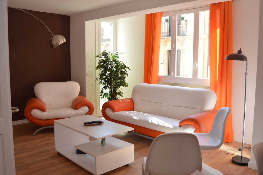 AD Hostels Boutique A photo 2