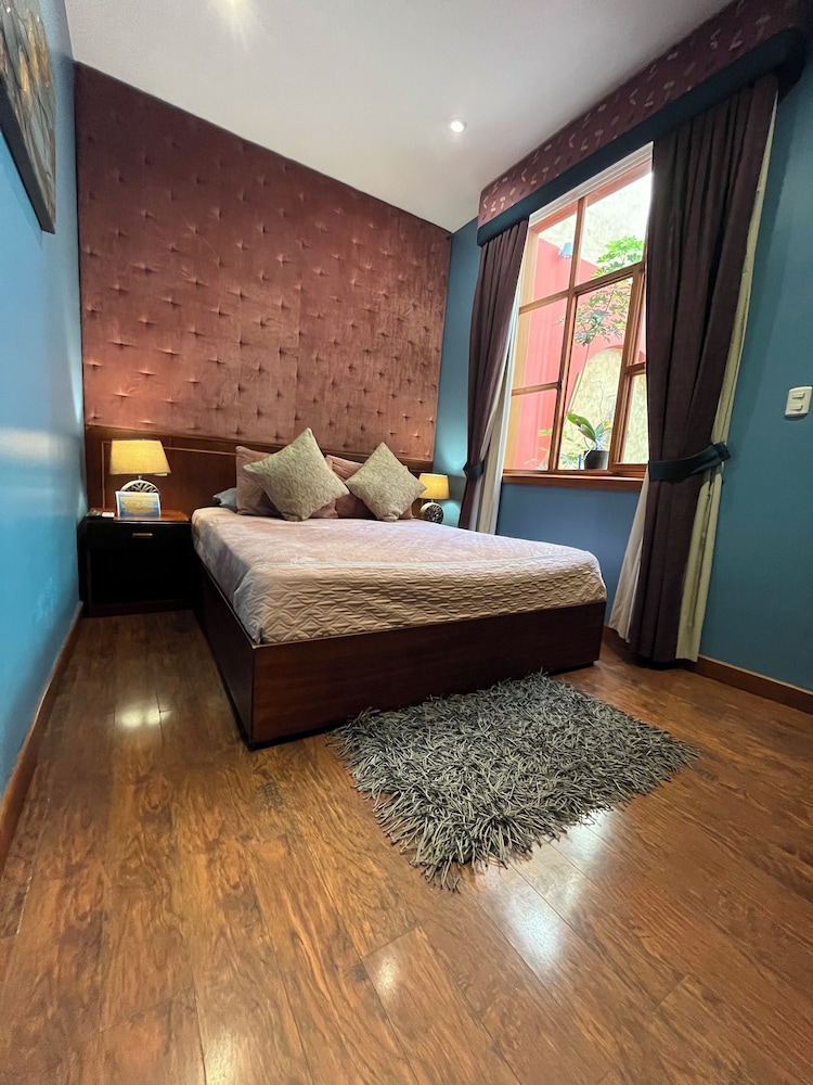 Pepe's House Cuenca Hotel & Hostel