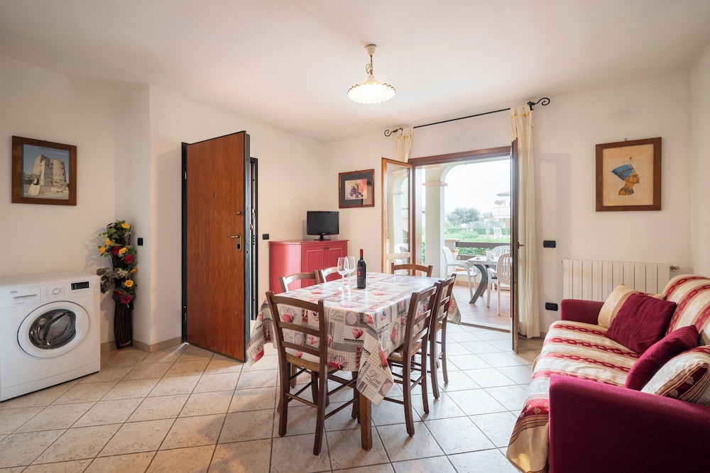 Follonica Apartments