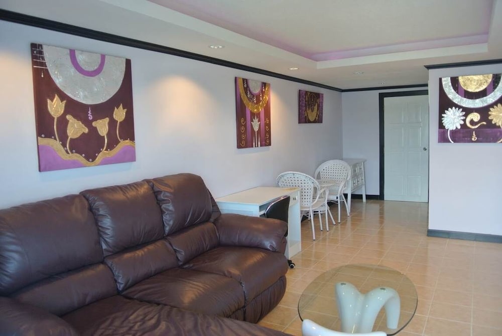 Angket Hip Residence in Jomtien Angket Floor 11 view 4