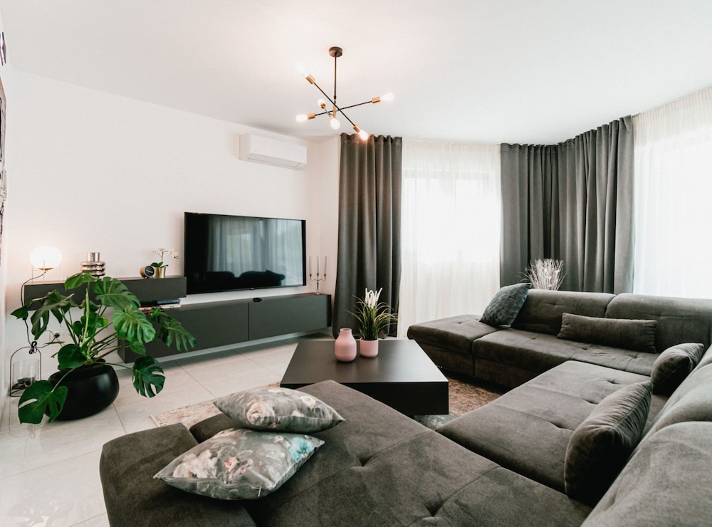 Villa Felicity B4