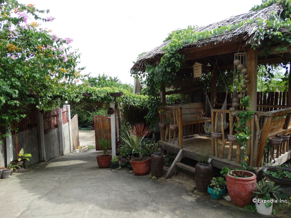 Royal Paradise Guesthouse