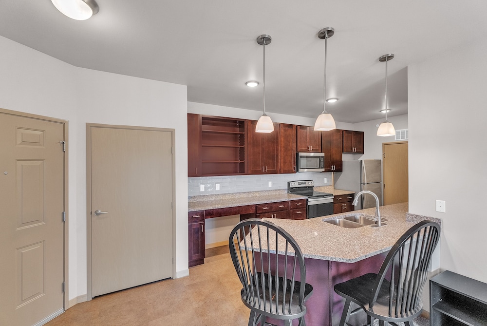 Luxurious 1 Bed 1 Bath Apartment At The Meadows-Pet Friendly by FlexHaus view 4