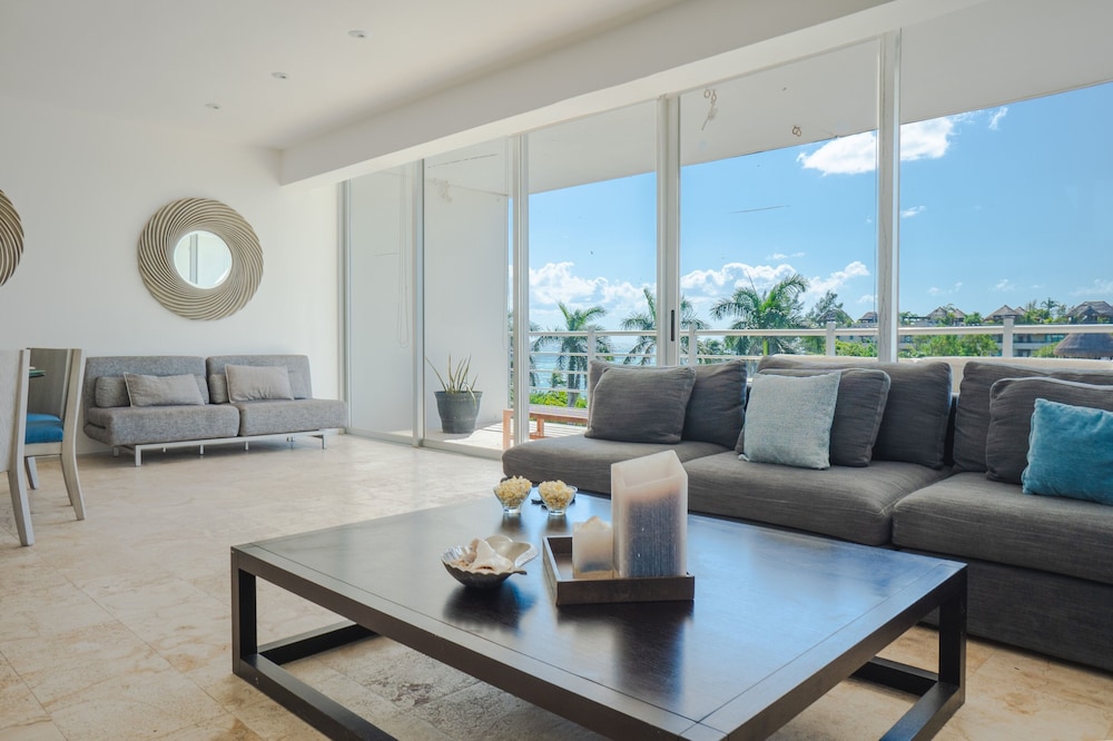 Magia Playa Penthouse 2d 3 Bedroom Condo