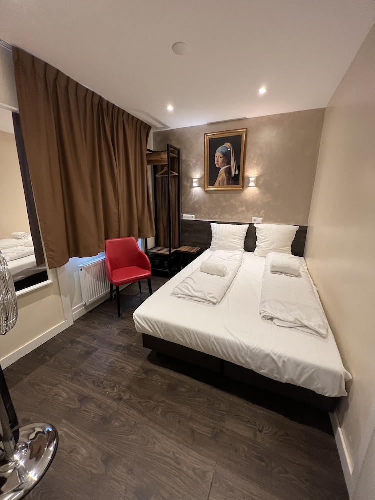 Orange Tulip Hotel Amsterdam - Hostel