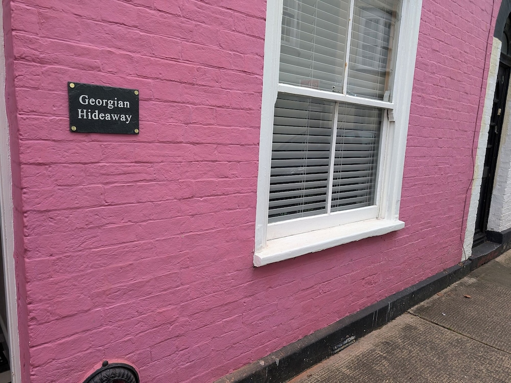 Georgian Hideaway
