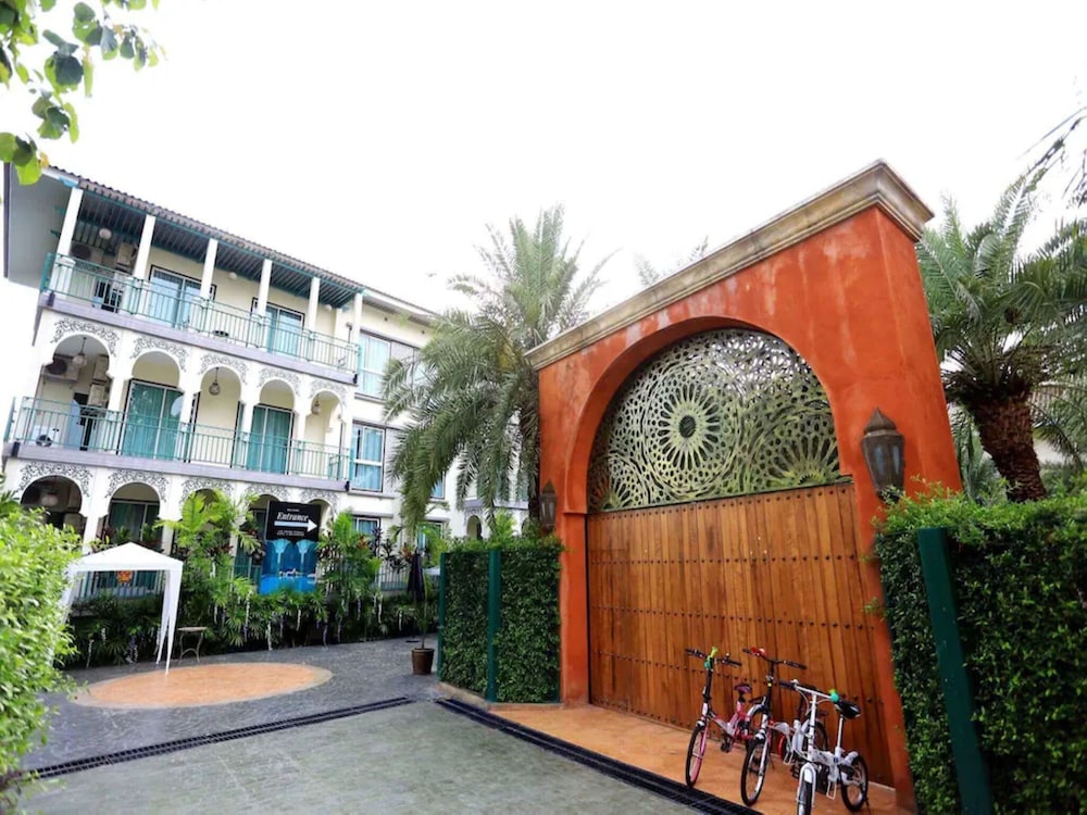 The Grand Morocc Hotel