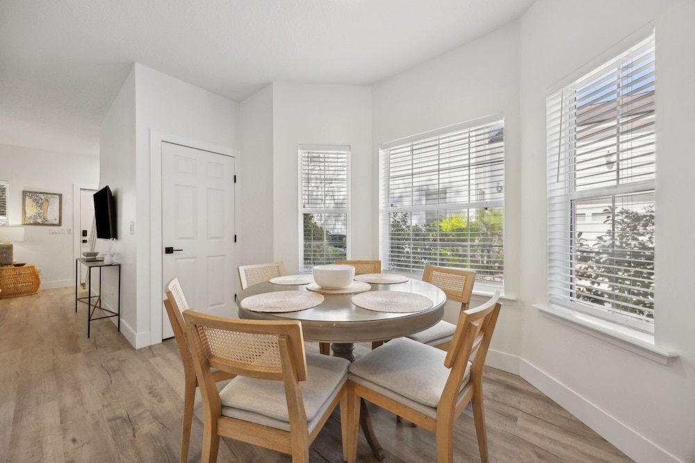 322 S. 5th Street Unit A 3 Bedroom Townhouse