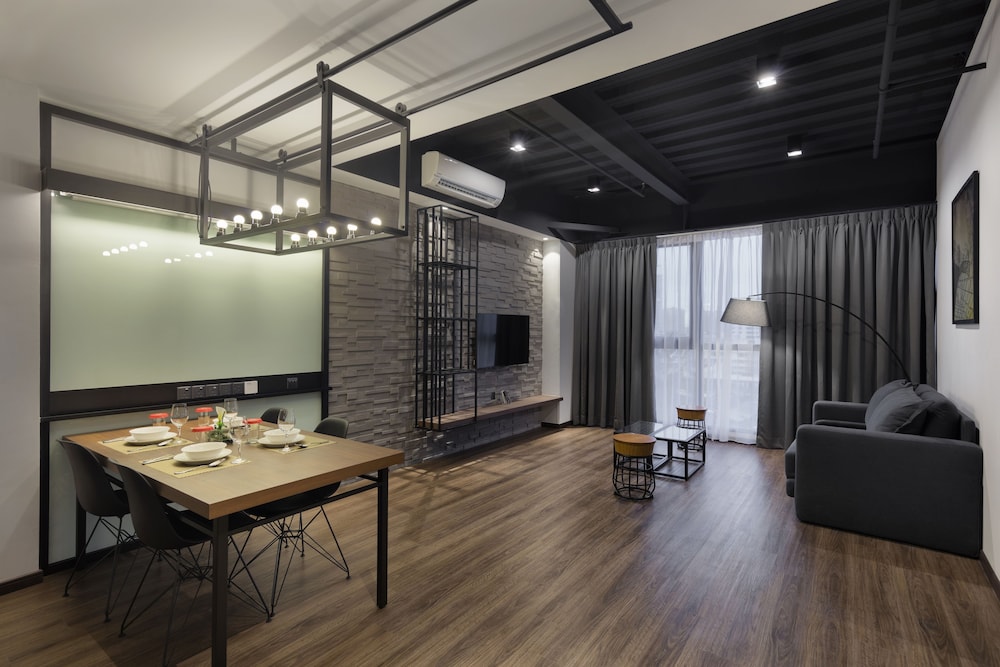 The Granite Luxury Hotel Penang 83