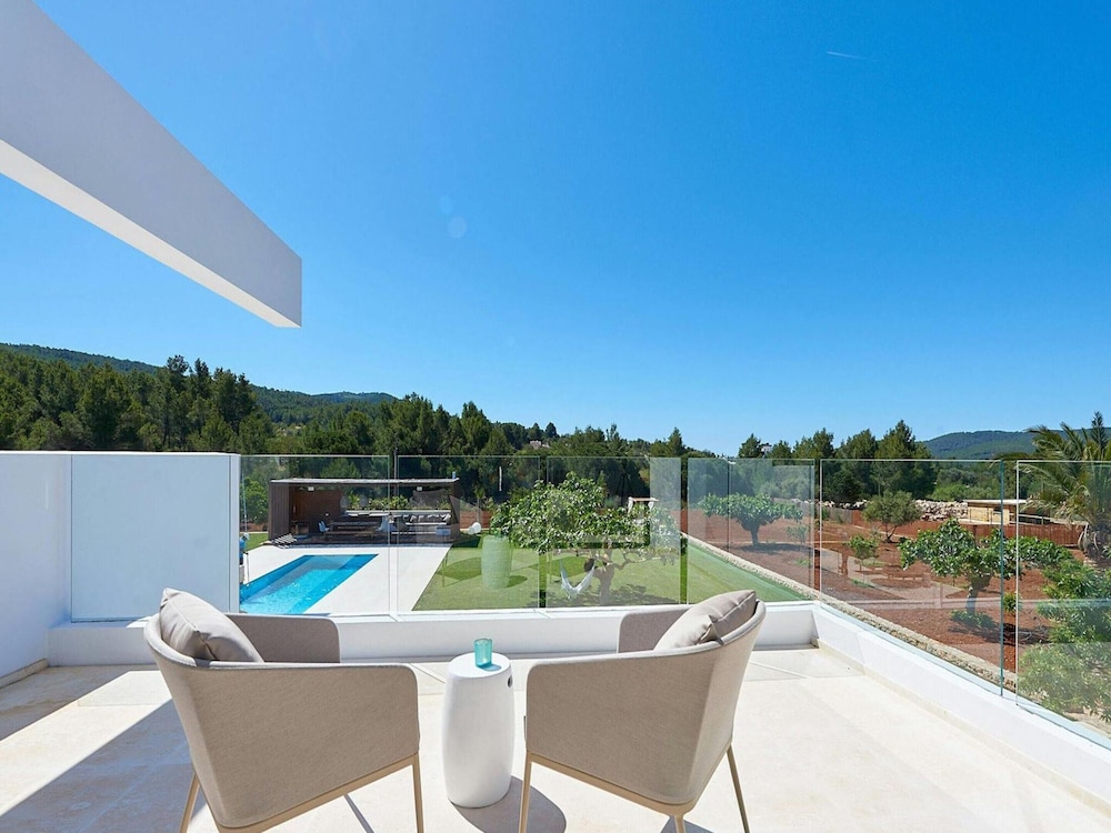 Holiday Home With Outdoor Cinema
