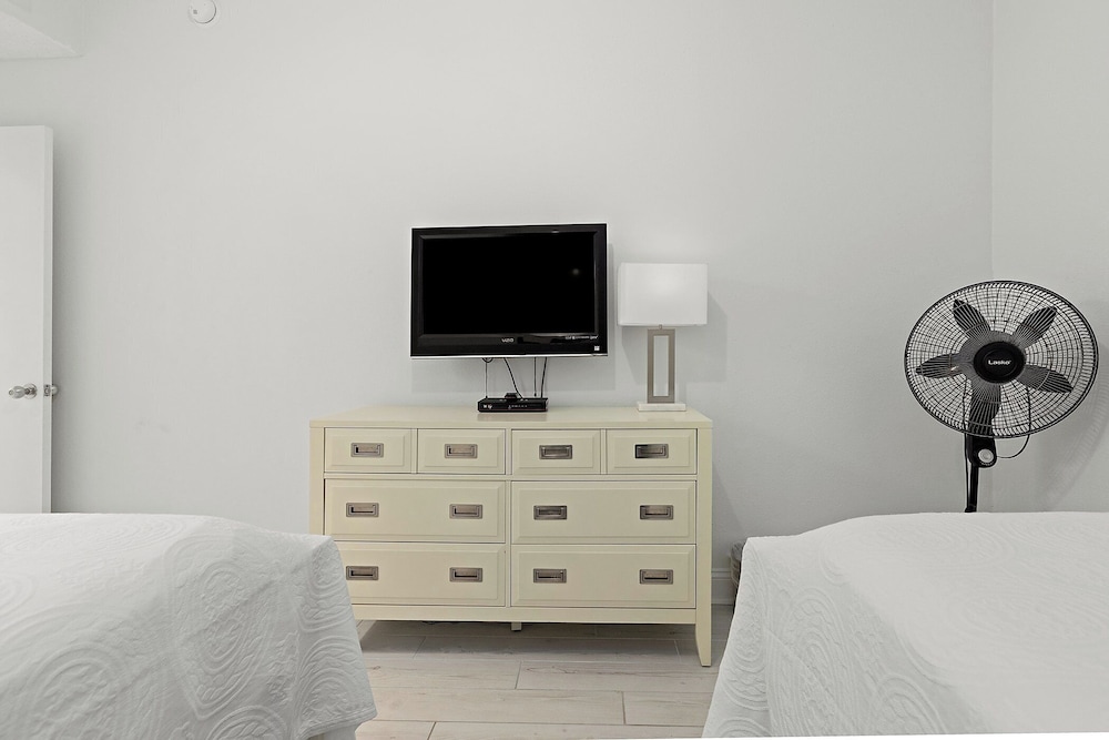 Romar House by Southern Vacation Rentals