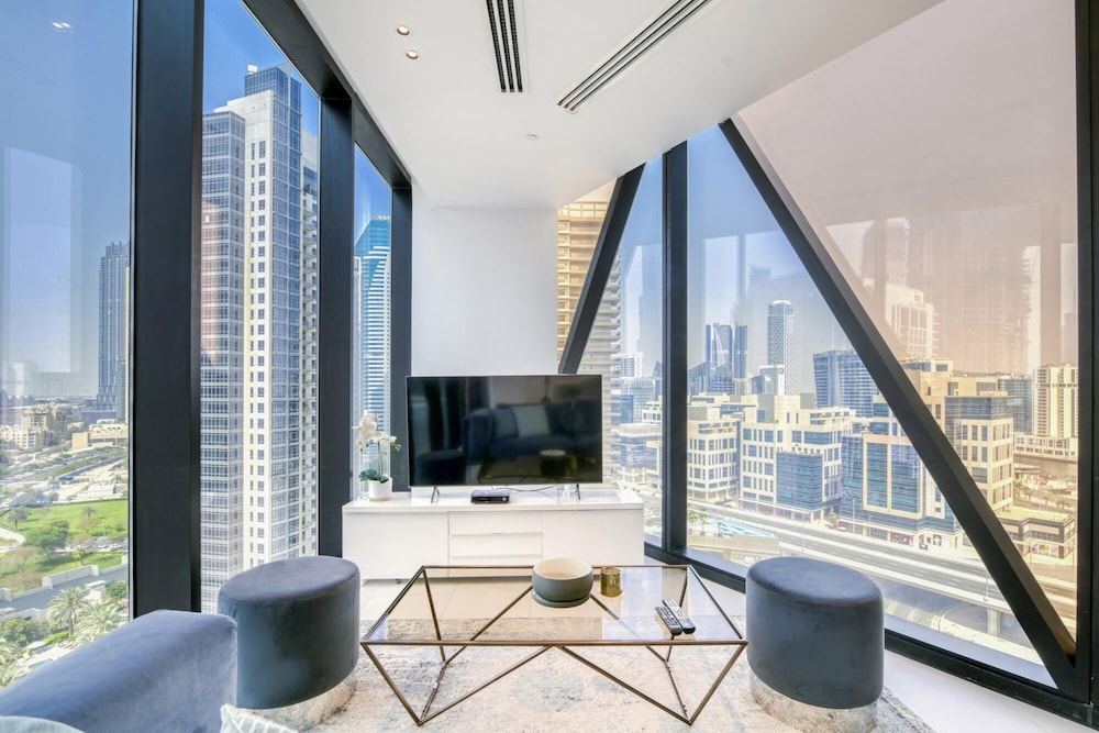 Luxury Apt W Burj Khalifa Vw Dubai Canal Access