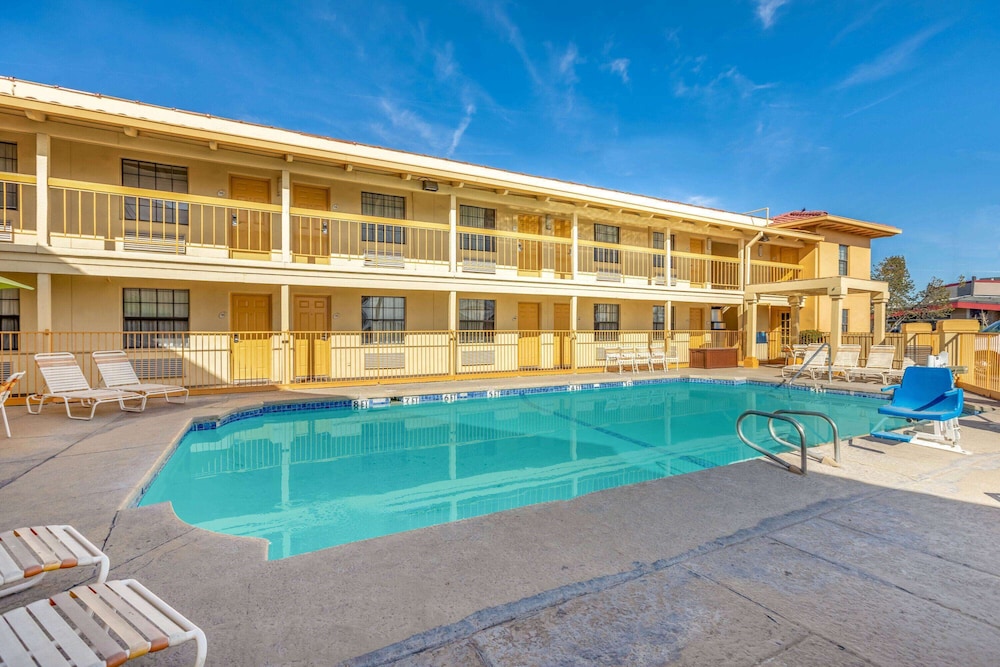 Travelodge by Wyndham El Paso - Airport - Image 5