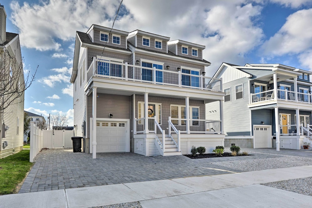 New-build North Wildwood Home w/ Private Pool view 4