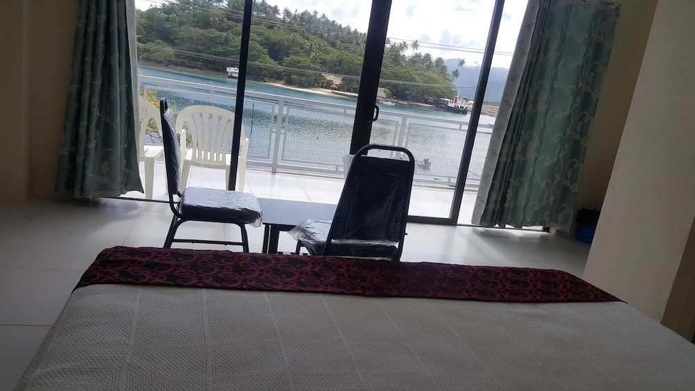 Bay View Barbers Lodge - view 7