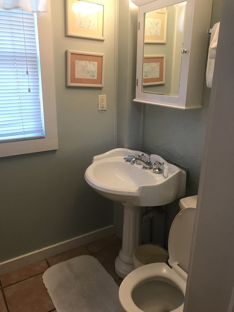 New Orleans House - Gay Men Adult Resort