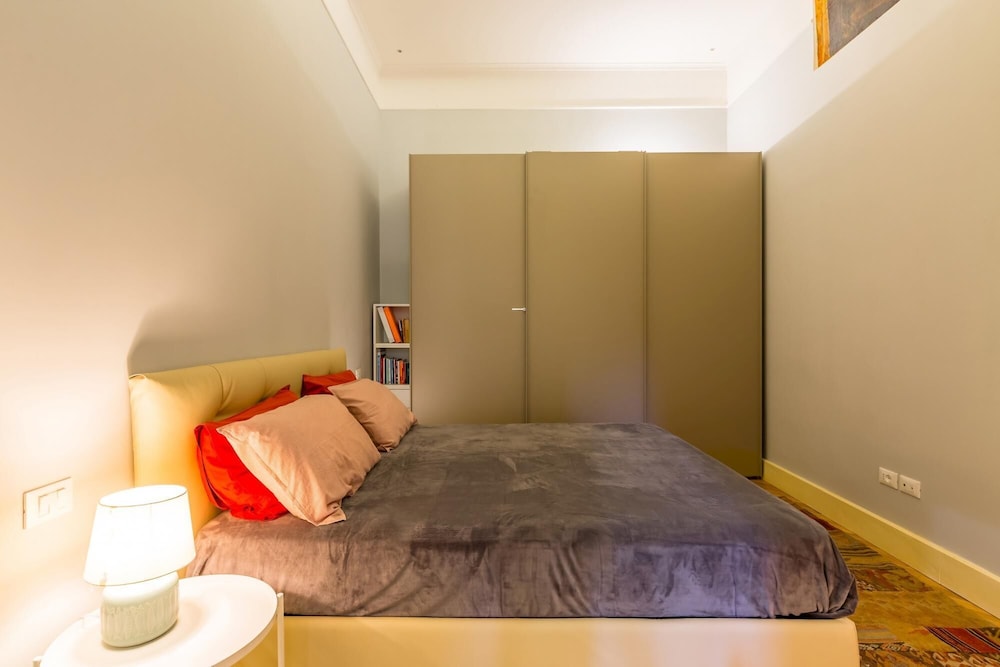 Donna Costanza - Stylish and Panoramic Flat