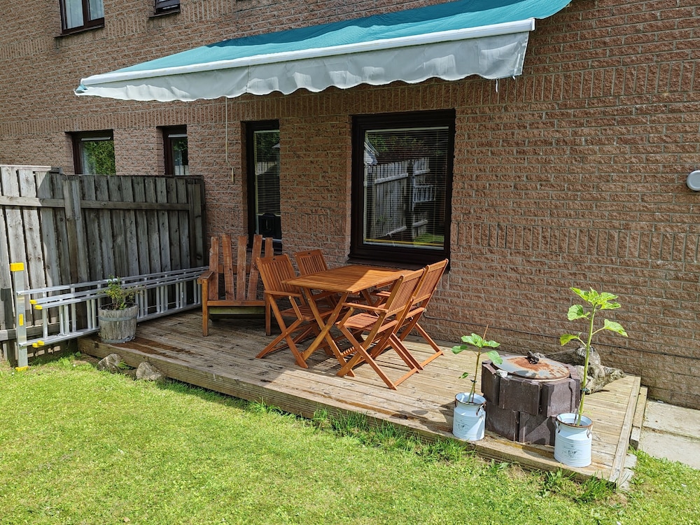 One Bedroom House, Sleeps 4, Bbq, Garden,