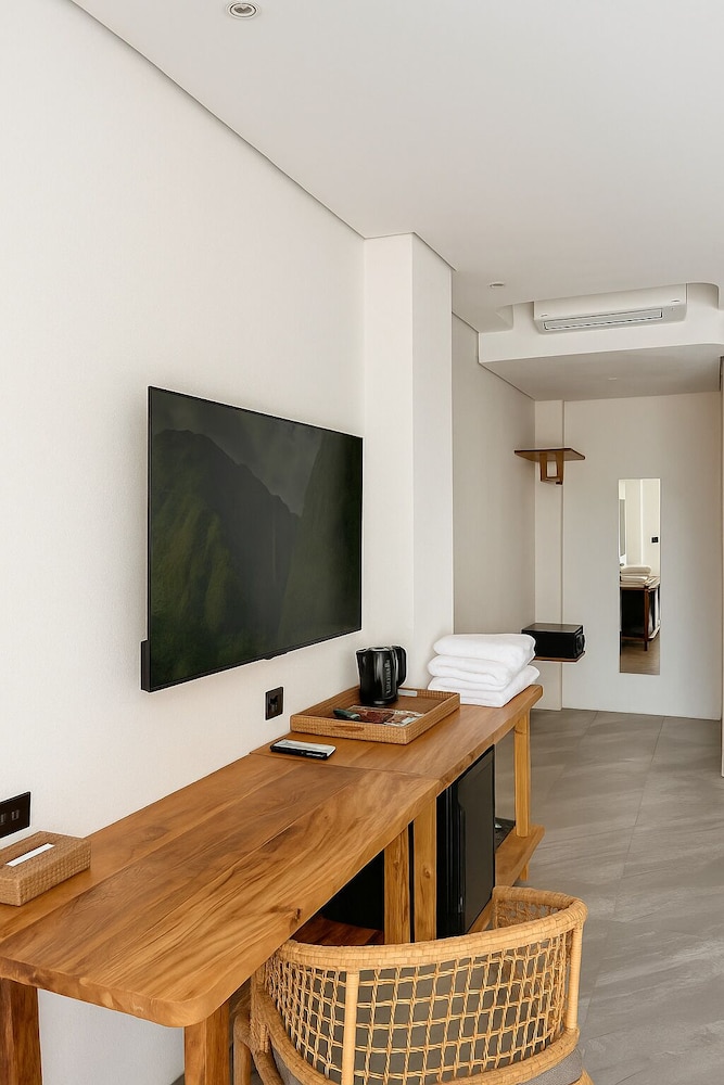 Solea Reef Resort Anda