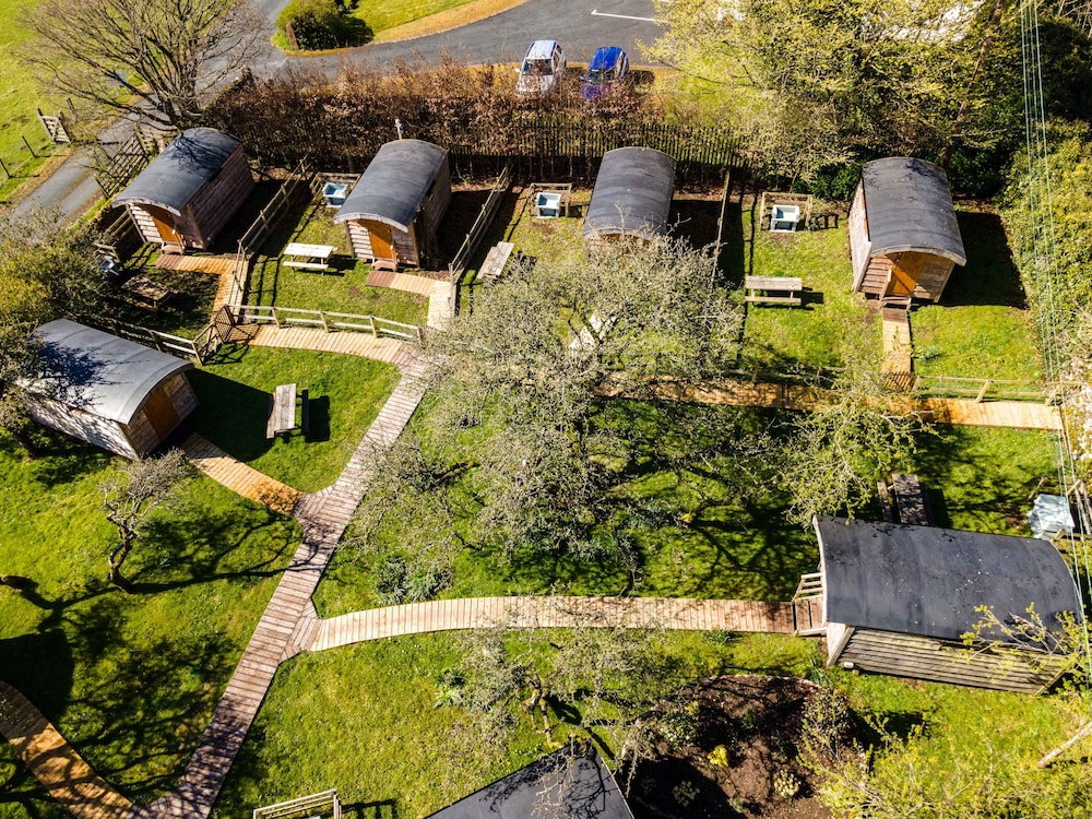 Orchard Hideaways
