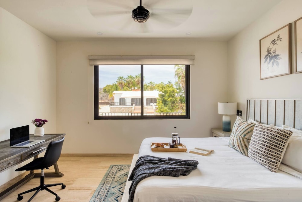 Group Apt #13 #16, no View, 3br, 12 pax