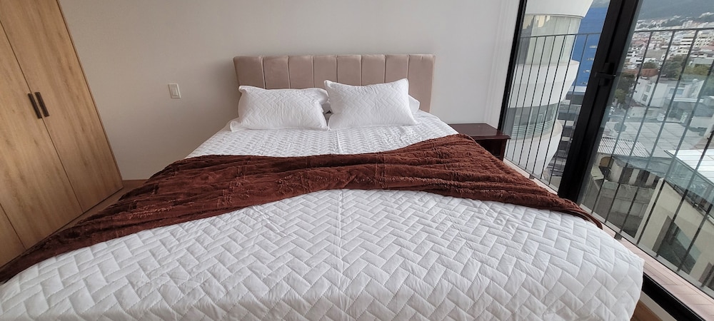 Epiq Residences