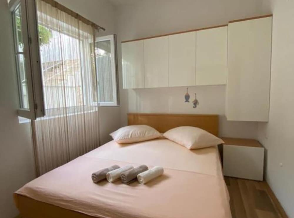 Apartments Katija