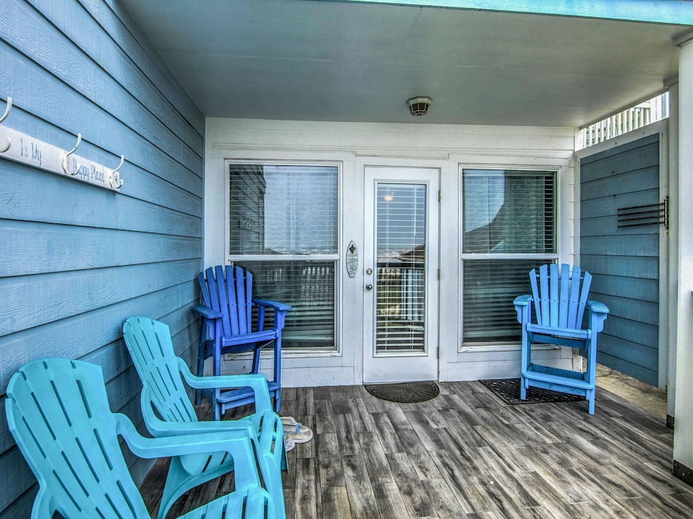 Seascape 2118 1 Bedroom Condo by RedAwning