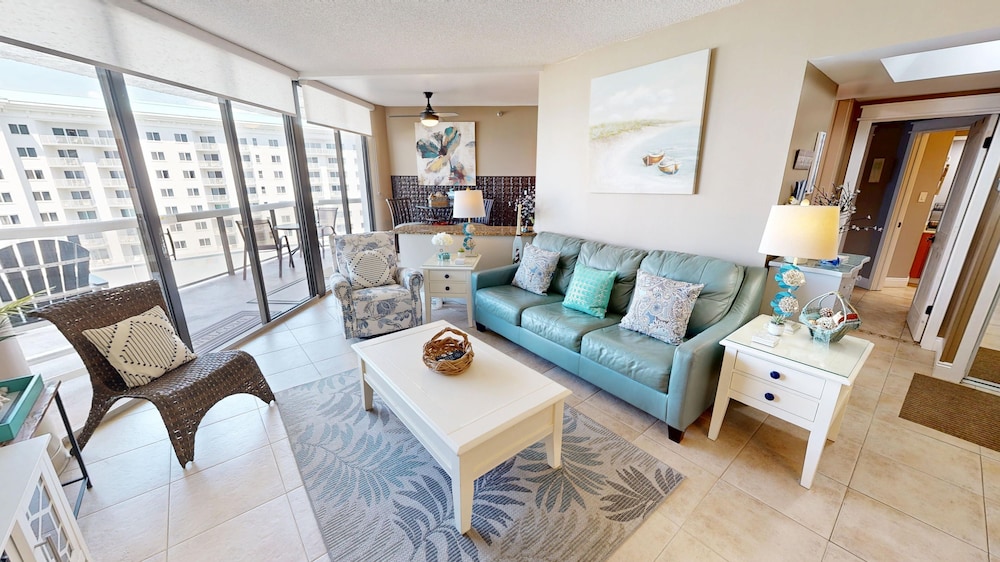 Surfside 0708a 2 Bedroom Condo