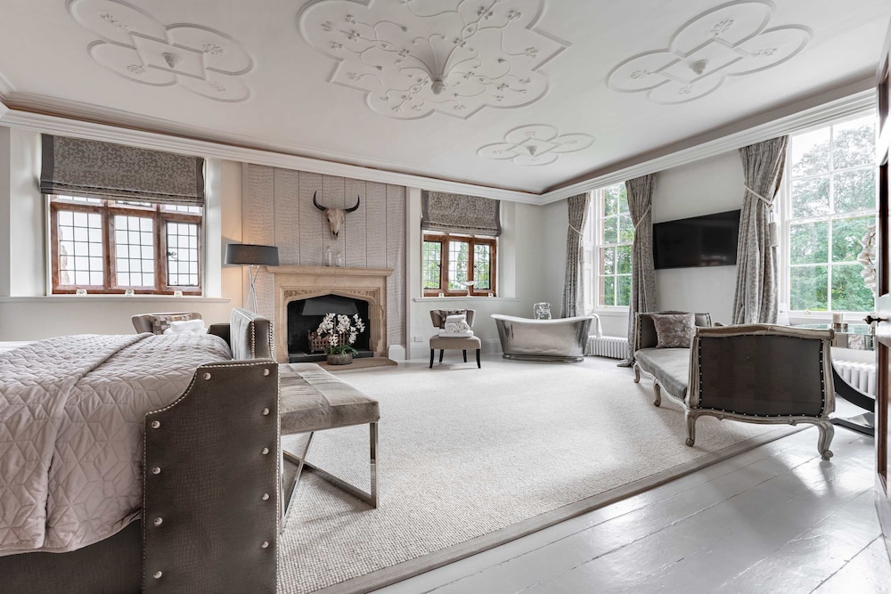 Host Stay Hillhampton House