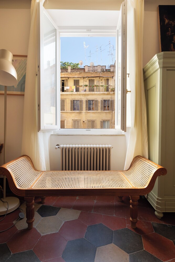 Monti Apartments