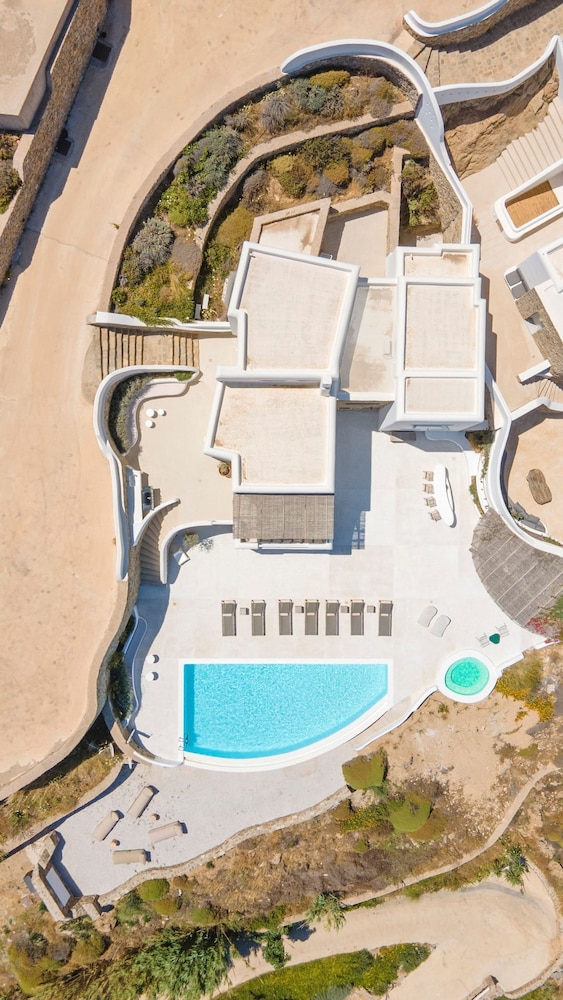 Luxury Villa With Stunning Views Above Kalo Livadi