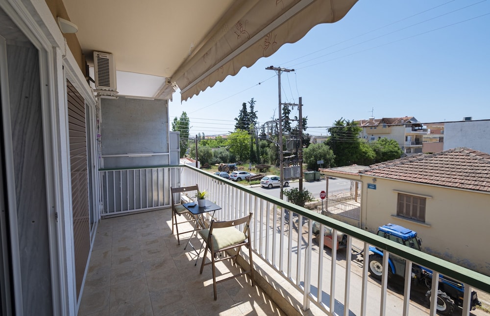 Klelia Apartment by Rentalspro photo 5