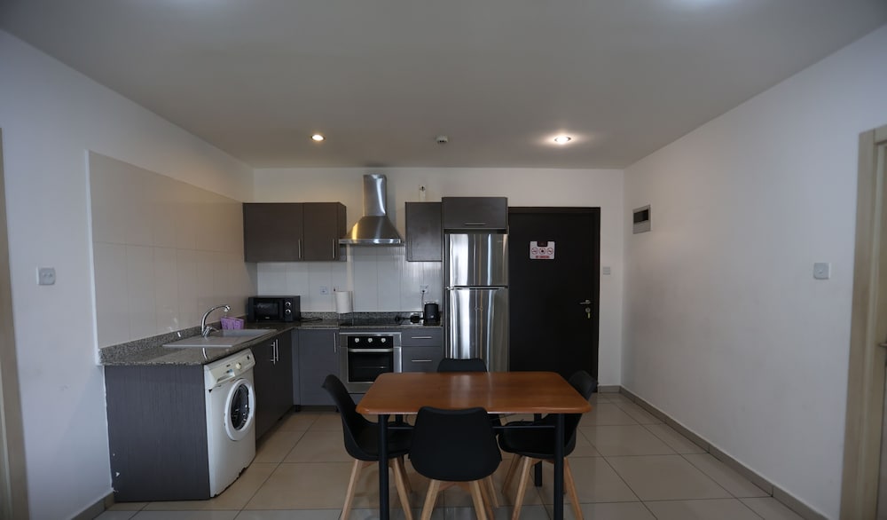 Gallery Luxury Suites by Cozy