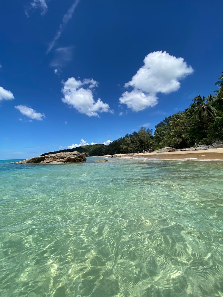Fabulous 2br Pool Villa Walk to Bangtao Beach and Catch Club