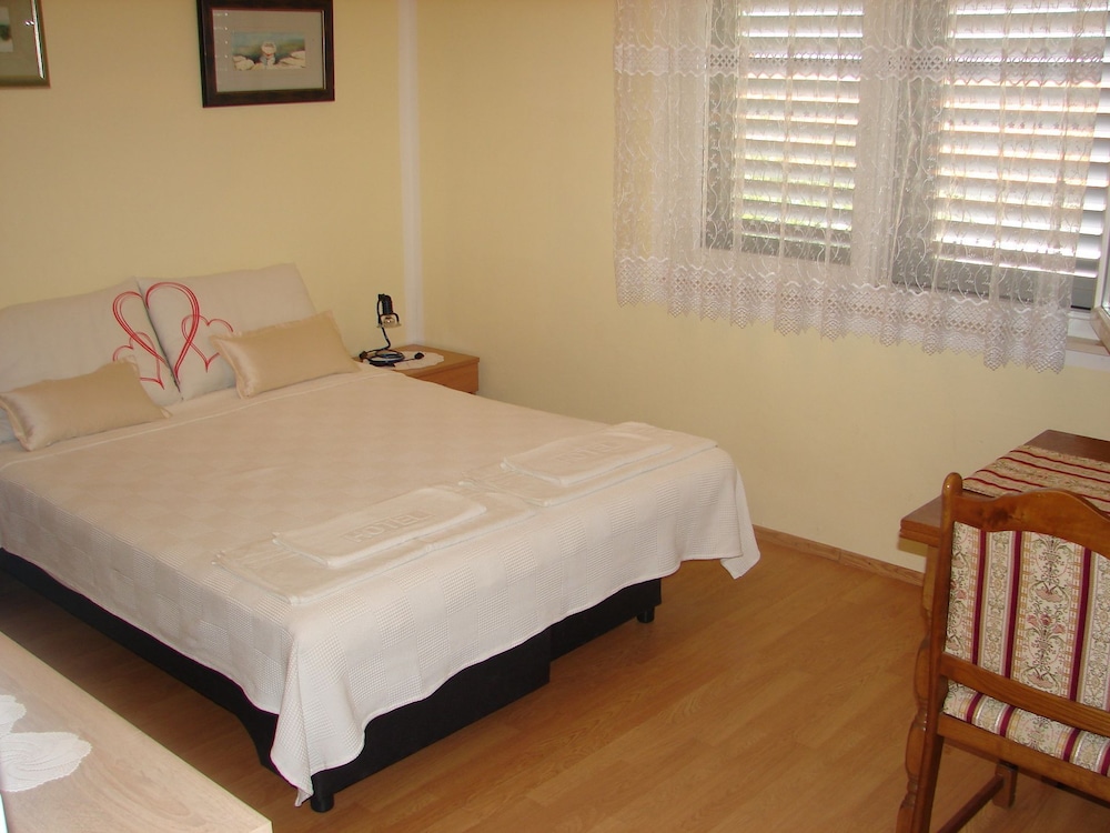 Slavica - Apartment With Large Terrace - A1 view 5