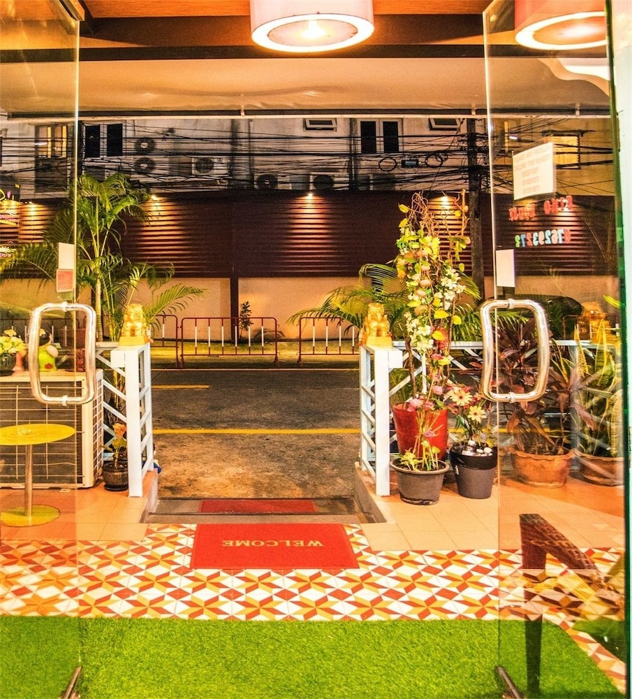 Patong Sino House