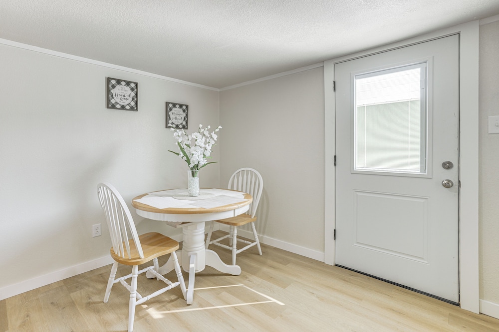 'crosby Huffman Hideaway' Serene Escape w/ Yard