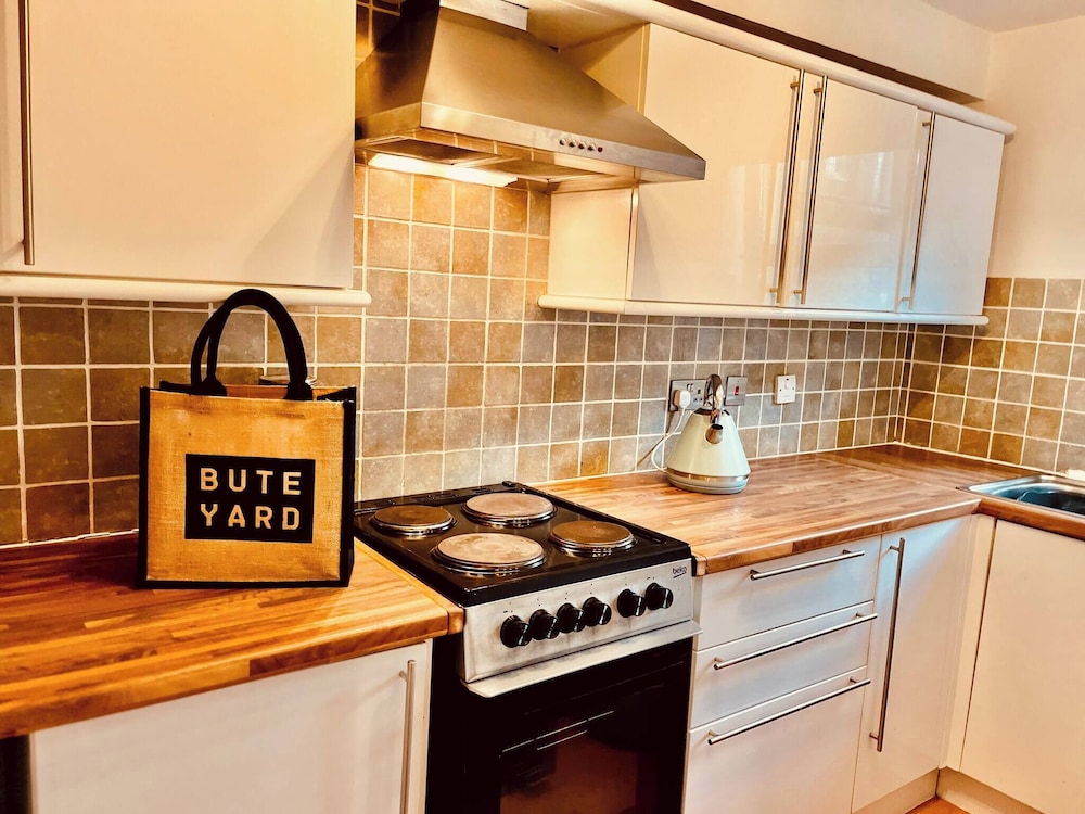 Charming Edinburgh Apartment Beside Edinburgh Castle photo 3
