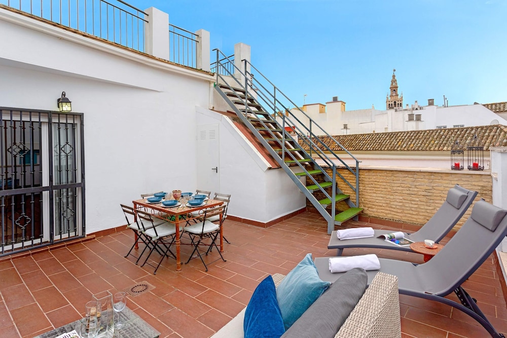 Genteel Home Francos Terrace V view 5