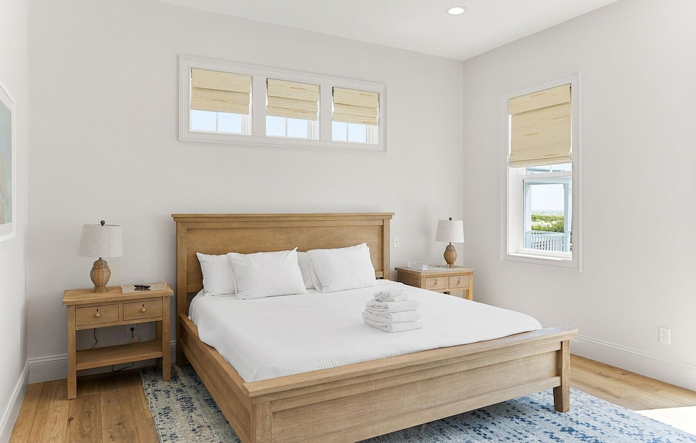 718 Swordfish Road view 3