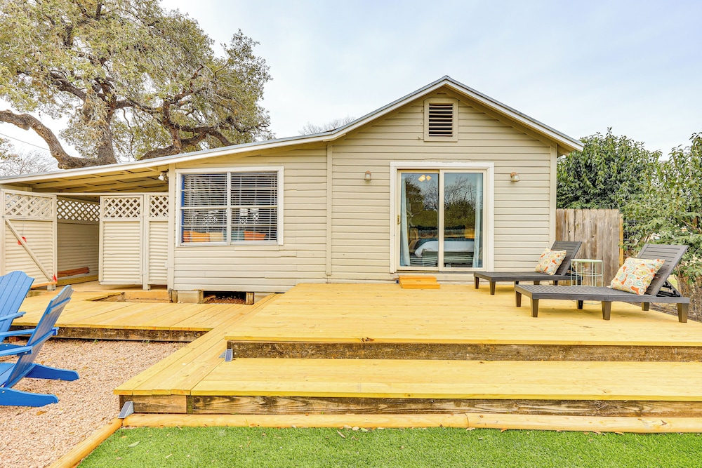 Walk to Main Street: Cottage w/ Deck in Bandera!