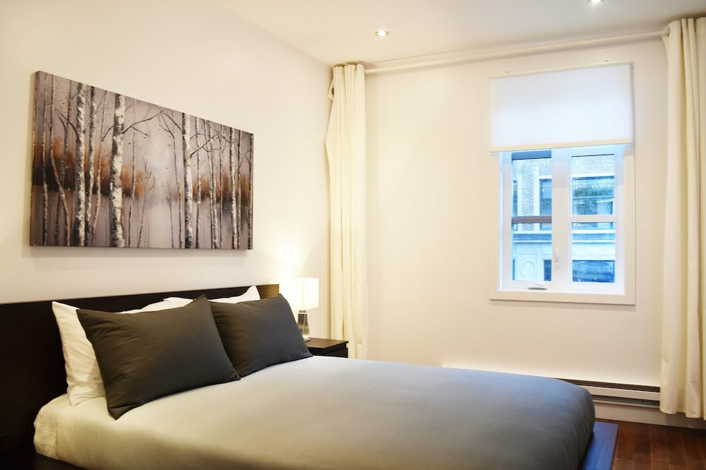 LMVR - LuxApt 3 - 7 bedrooms 2 bathrooms