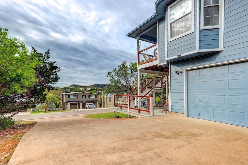 Canyon Lake Getaway w/ Fire Pit, Boat Ramp Nearby! view 3