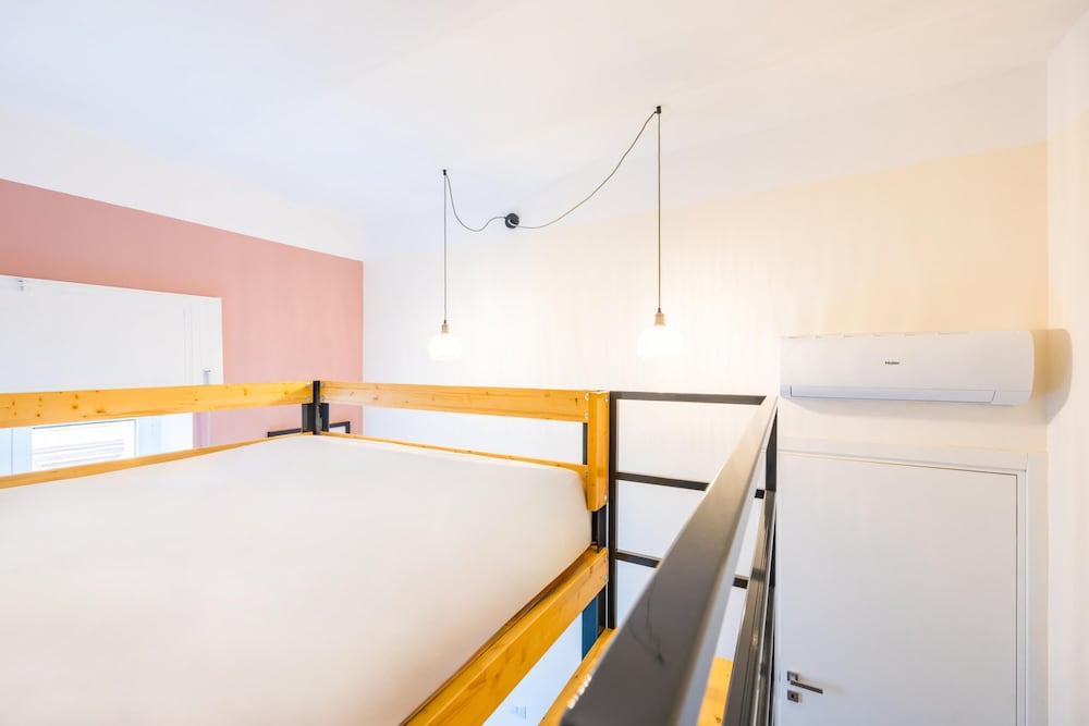 Central Station Housing - Apartment 2 by Wonderful Italy
