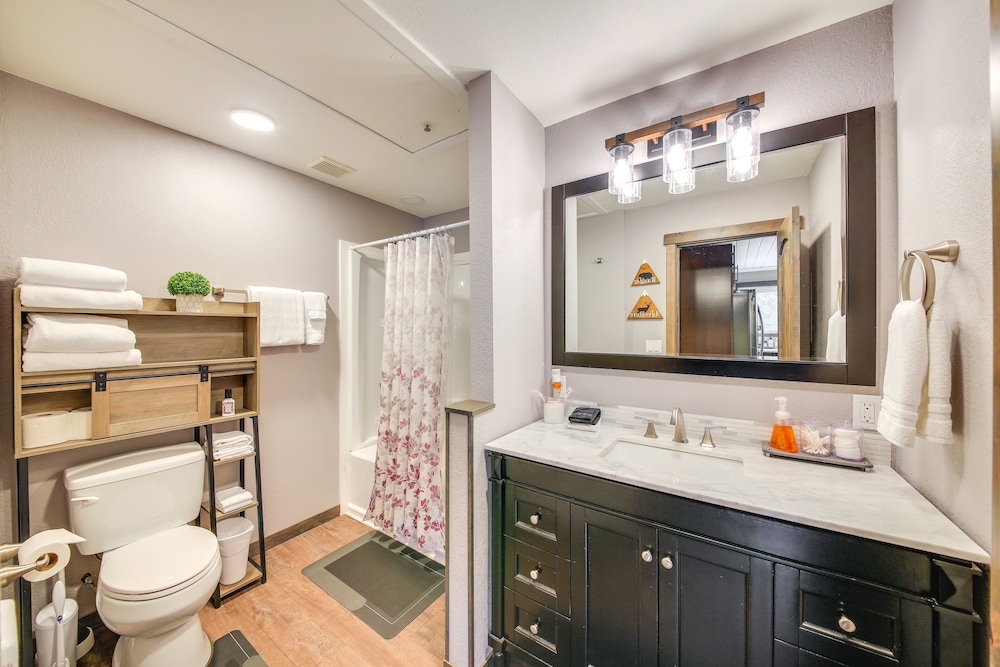 Scenic Priest Lake Vacation Rental: Deck  Views! - Property Image 40