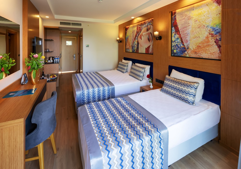 Sealife Buket Resort & Beach Hotel – All Inclusive